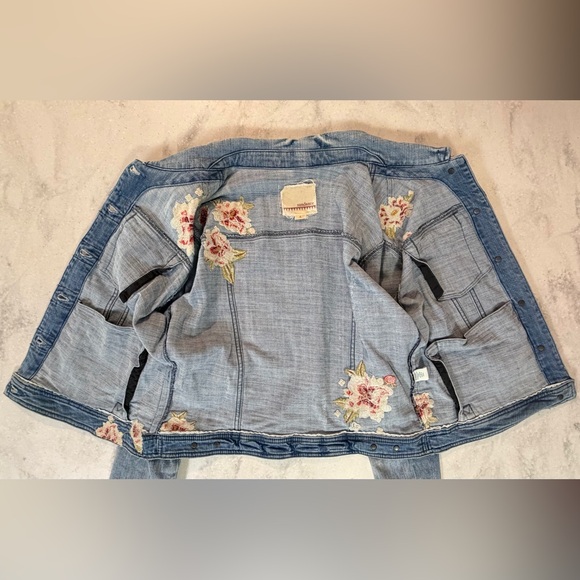 EUC Sundance Posie Canyon Denim Embroidered Jacket Size Large - Picture 7 of 10